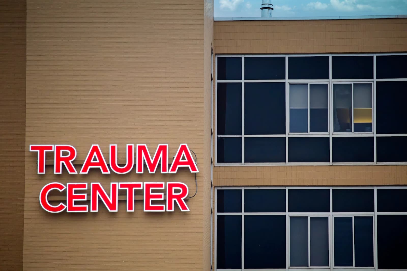 Signage on the trauma centre of a US acute-care hospital